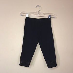 Black kids capri leggings with lace at bottom